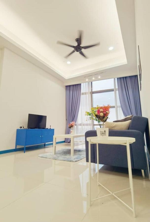 The Azure Residences Kampong Baharu Sungai Way Bagian luar foto